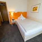 Stadt-gut-hotel Filderhotel 3*