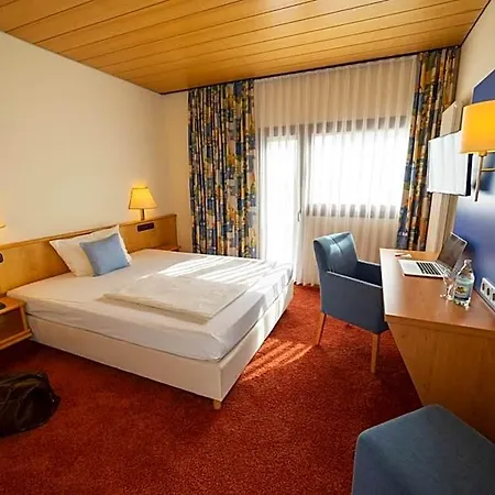 Stadt-gut-hotel Filderhotel 3*