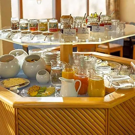 Stadt-gut-hotel Filderhotel 3* اوستفيلدن