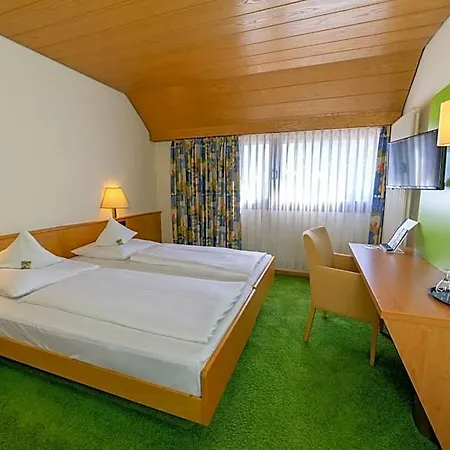 Stadt-gut-hotel Filderhotel 3*