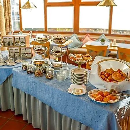 Stadt-gut-hotel Filderhotel اوستفيلدن