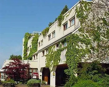 Stadt-gut-hotel Filderhotel 3*